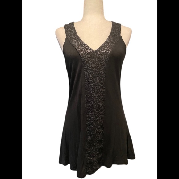 3/$18. 🌼Cynthia Rowley black sequin tunic size L - Picture 12 of 12